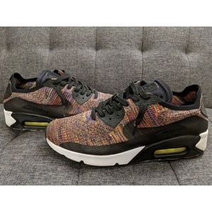 Nike Air Max 90 Flyknit Size 9 Multicolor